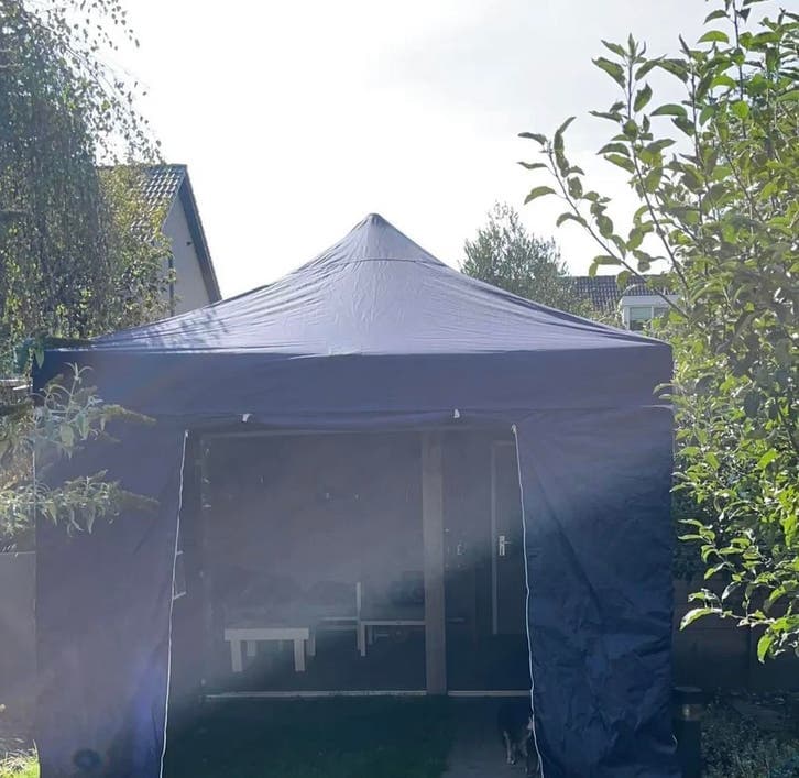 Blauwe partytent 3x3m huren in Eindhoven - Gotz Party Verhuur